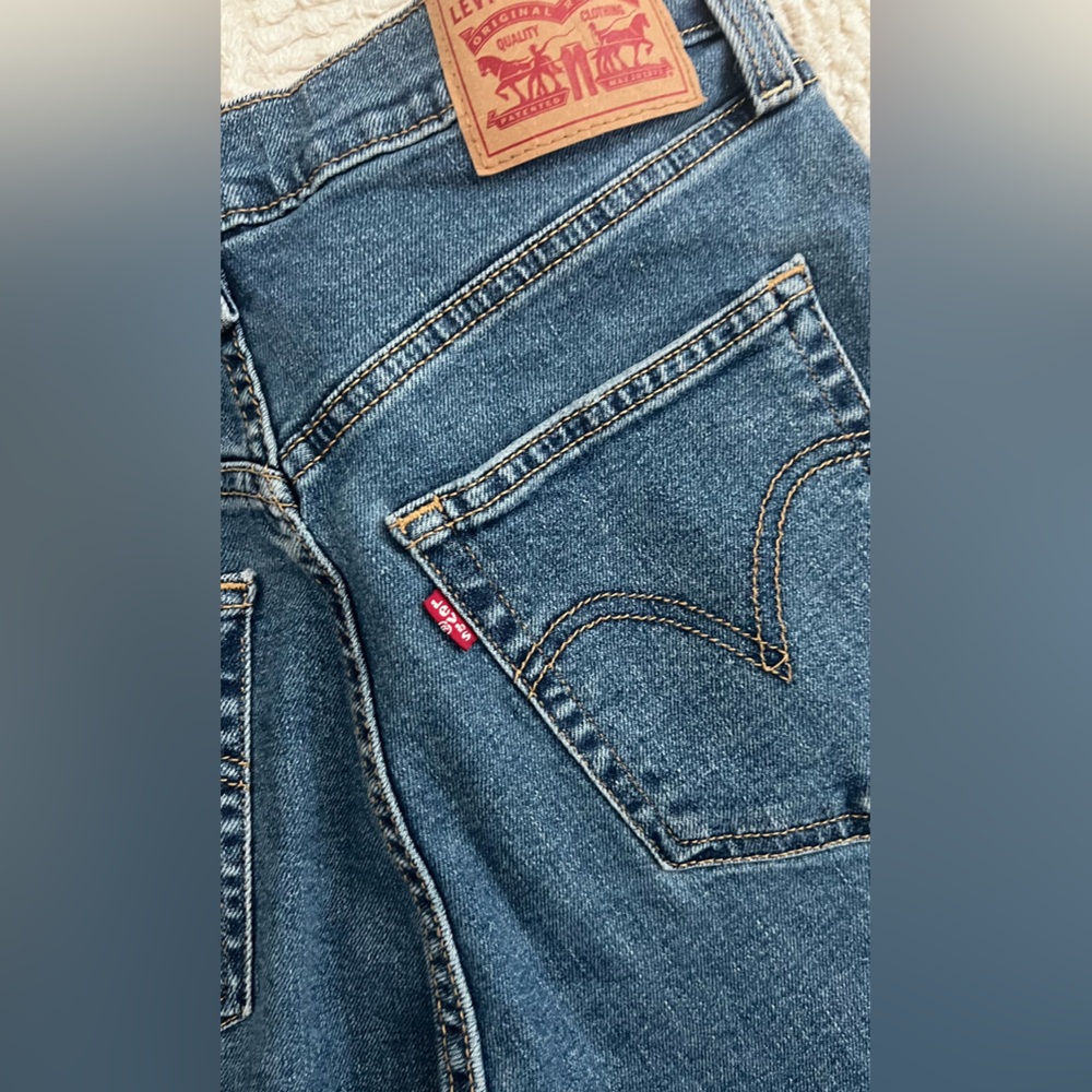 High Rise Blue Jeans - Picture 12 of 12